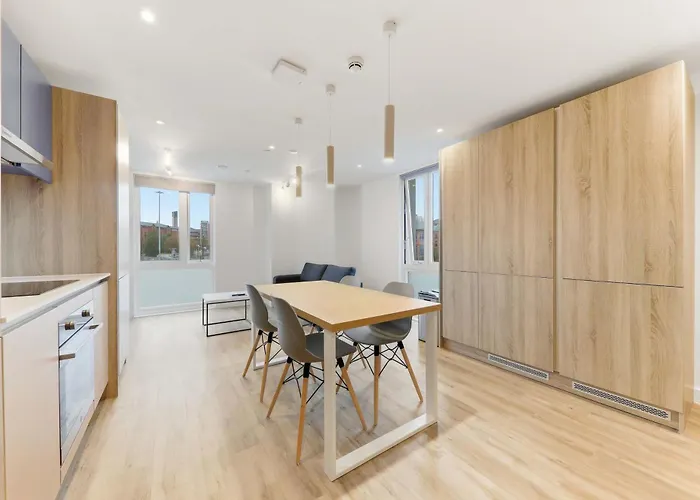 Brand New Student Only Ensuite In Leeds *