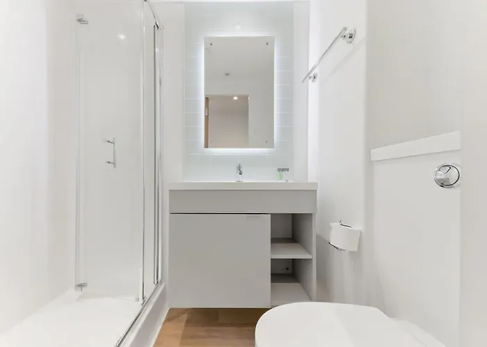 Brand New Student Only Ensuite In Leeds Elland